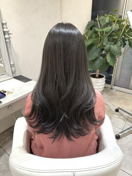 ザックラフィネ(ZACC raffine) グレージュ/透明感カラー/レイヤーカット/ブリーチなしカラー