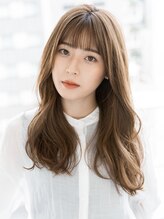 髪に艶と柔らかさを。透明感カラーで叶える洗練された雰囲気と扱いやすさ。