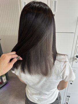 インナーカラーシルバー