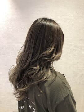 リアン 熊谷本店(Rien) カーキアッシュカラー