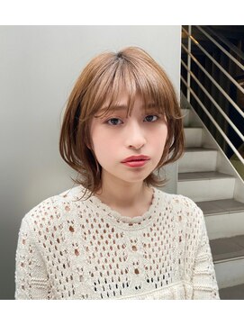 エマ ギンザ(EMMA GINZA) くびれボブ　ベージュカラー