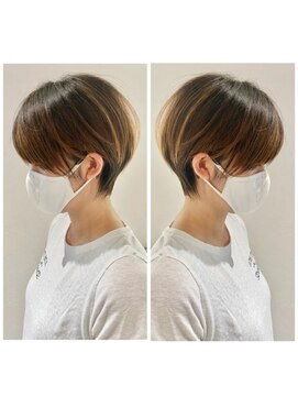 サロン クィ ベルジョーネ(SALON QUI BELLGIONE) ナチュラル＋ハンサムマッシュショート