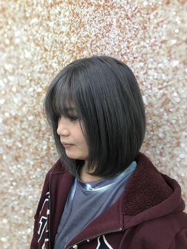 美容室 綺麗 シルバーグレイカラー