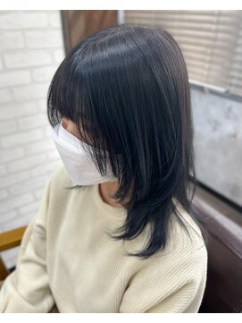 アトリエナガノ(atelier nagano) ニュアンスカラー/センターパート/ツヤ髪スタイル/ブルージュ