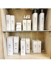 店内ではスタイリストが厳選した【ヘアケアライン】もご用意しています。