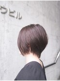 前髪なし＋長めショートボブ