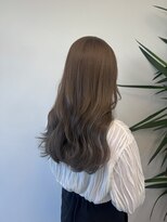 ブローチェラウカ(Broche lauka)&nbsp;レイヤーカット×ヘーゼルベージュ