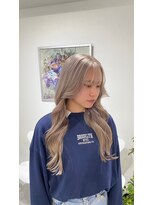 シエラ 南船場(CIERA.)&nbsp;ハイライトミディアムヘアボブウルフネビージュ小顔ワンレン