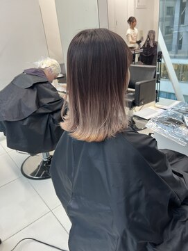 アライブ キチジョウジ(ALIVE Kichijoji) 【ALIVE吉祥寺】ミルクティーベージュグラデーションカラー