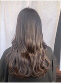 くすみベージュ コテ巻き ロングレイヤー 艶髪カラー