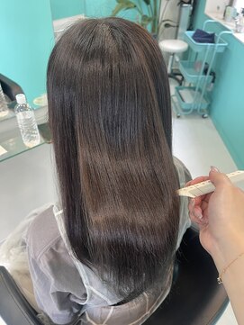 ユー イケブクロ(u Ikebukuro) グレージュカラー