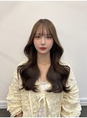 オリーブベージュ