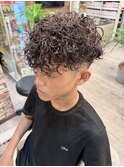 スペインカール フェード メンズ パーマ カット カラー 10代20代
