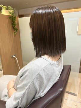 エル バイ ファースト(L by first) 【L by first】自然な切りっぱなしミディアム