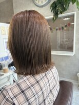 ハナビ(hanabi) 30代/髪質改善/明るい白髪染め/抗酸化カラーで艶髪