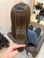 アトレ 梅田店(attrait)&nbsp;ロングヘアを上質に。ツヤブラウンのカット×カラー×トリートメ