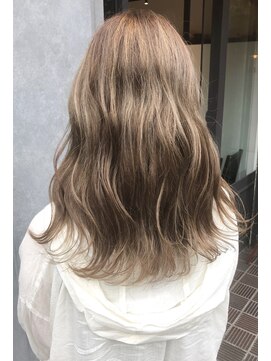 ミア 立川駅(MIA) ハイライト×ベージュカラー