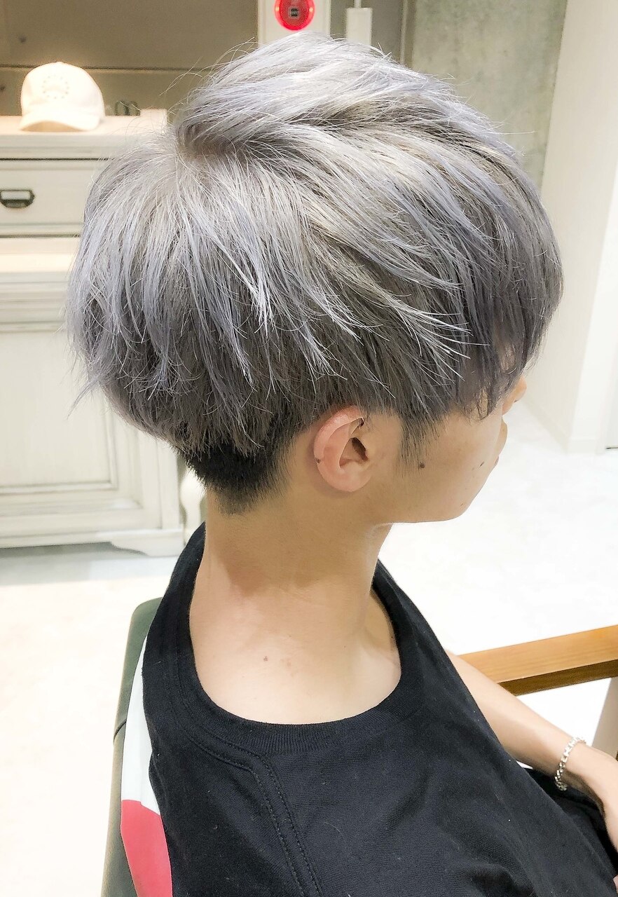 他人と被らないデザインカラー ツーブロックxマッシュスタイル