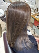 ネオリーブ チッタ 阿佐ヶ谷店(Neolive citta)&nbsp;グレーアッシュ大人イヤリングカラー×ハイライト