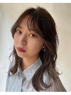 チェリッシュ(Cherish) セミくロングナチュラル黒髪暗髪韓国風くびれヘア