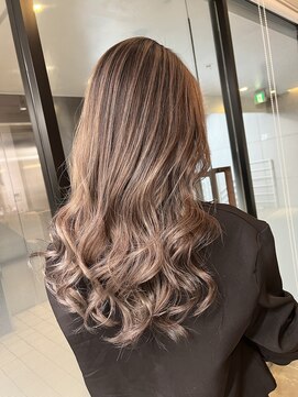 ラフトーキョウセカンド(RAF TOKYO 2nd) KURO流バレイヤージュ