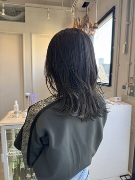 ロカ 表参道(loka) レイヤーカット/ニュアンスカラー[表参道/ハイライト]Mai