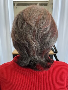 ウイ バイ ファースト 北四番丁店(u'i by first) ★お洒落グレイヘア★ウルフメッシュ