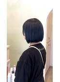 切りっぱなしボブ/ネイビーカラー/ダブルカラー