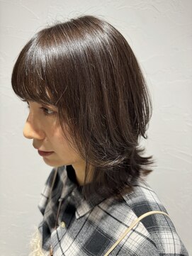 サル(saru) #レイヤーボブ × #アッシュベージュ