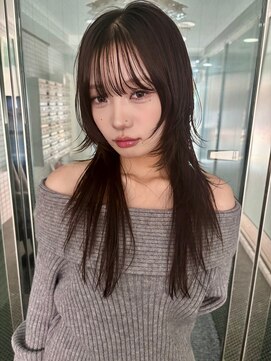 ベター(better) たっぷりレイヤーとシャギーで軽やかなフェザーロングヘア