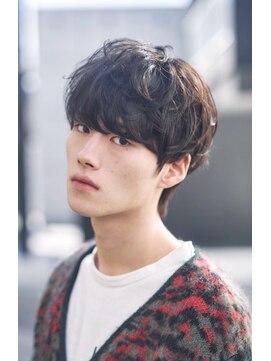 キュー(Cue_) 柔らかスパイラルパーマの王道マッシュウルフスタイル2【影山】