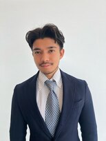 ワースホワイル(WORTH WHILE)&nbsp;刈り上げセンターパートサーフカールフェザーパーママレットヘア