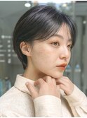 ショートボブ ハンサムショート 小顔 ひし形 オリーブグレー