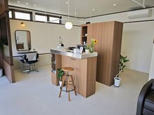 ニイス(Niice)の雰囲気（店内受け付けカウンター）