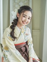 シャルメ 三宮店(CHARMER)&nbsp;卒業式に！サイドの編み下ろしヘア