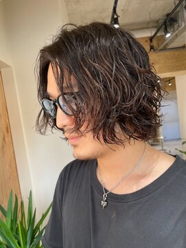 クオル 立川(QOL) 波巻きスパイラルパーマセンターパート波巻きパーマツーブロック