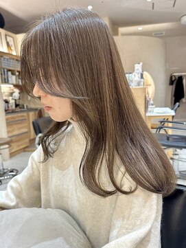 ヒビヲ(HIBIO) ミルクティーベージュダブルカラー脱白髪染めハイライト横浜西口