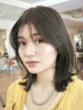 ビュートリアム265(BEAUTRIUM 265) ◆ミディアムレイヤー/レイヤーカット/銀座/くびれヘア/ブラウン