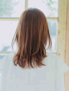 フローラビューティーヘアー(Flora Beauty Hair) ミディアムレイヤー/20代/30代/40代/50代/岡山/表町