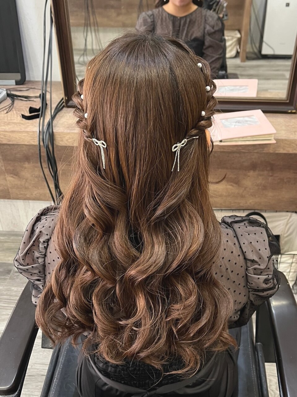 ねじりハーフツイン.*：L230761647｜ヘアセット アリエス 新宿駅前店