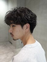 バイフィフス 原宿/表参道(by fifth)&nbsp;センターパートシャドウパーマスパイラルパーマ大人メンズヘア