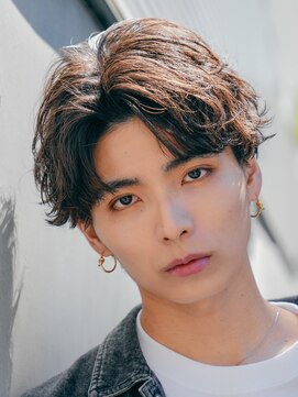 テン 心斎橋(tenn.) 難波ニュアンスパーマ毛流れセンターパートウルフフェザーパーマ