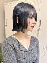ヒビヲ 天神警固(HIBIO)&nbsp;ショートボブ切りっぱなしボブタッセルボブブリーチダブルカラー