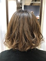 トゥーリ 筑紫野店(tuuli)&nbsp;tuuli 筑紫野 / ボブ ラフウェーブ / 八谷昌直