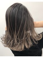 アライブ キチジョウジ(ALIVE Kichijoji) エアータッチバレイヤージュ白髪ぼかし／ケアブリーチハイライト