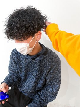 ヒビヲ(HIBIO) ツイストスパイラルパーマツーブロックメンズマッシュメンズヘア