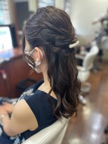ハーフアップ