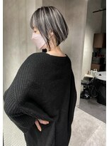 アコ(Aco)&nbsp;★ショートヘアに映えるハイライトデザイン★