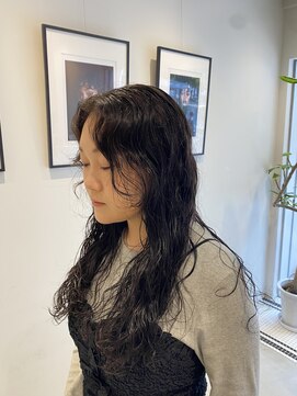 シアン 矢場町店(CYAN.) 複雑履歴にウェーブパーマ