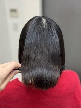 ルナス 福岡天神(LUNAS) 縮毛矯正で寝癖のつかない髪の毛に！